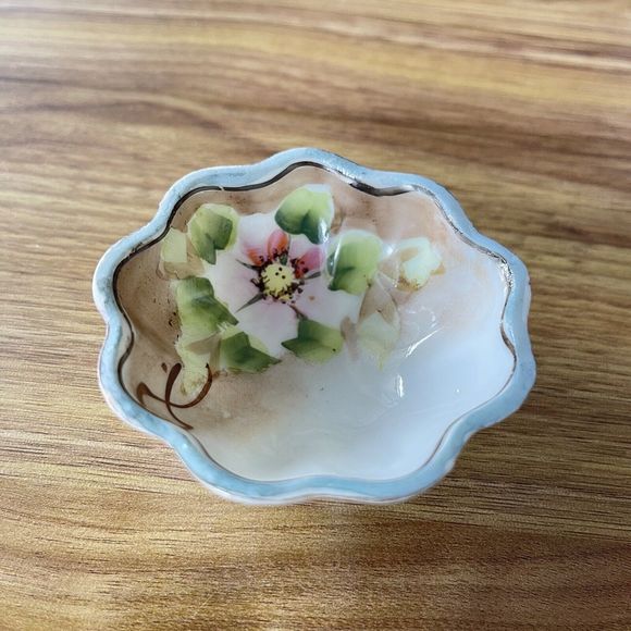 Vintage Hand Painted Footed Nippon Salt Cellar Open Salt - Picture 9 of 9